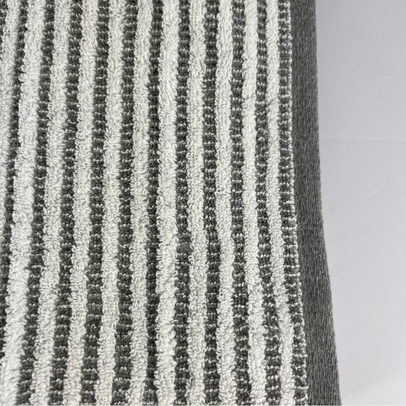 DKNY Bath Towel Set Eco Melange Gray White Striped 2 Pc Soft Cotton NEW - Picture 4 of 7
